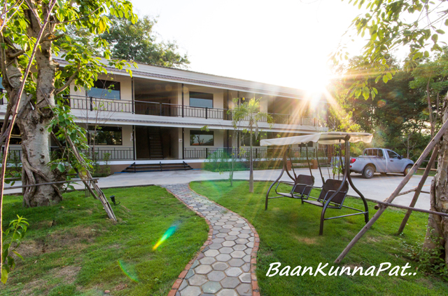Baan Kunnapat Resort